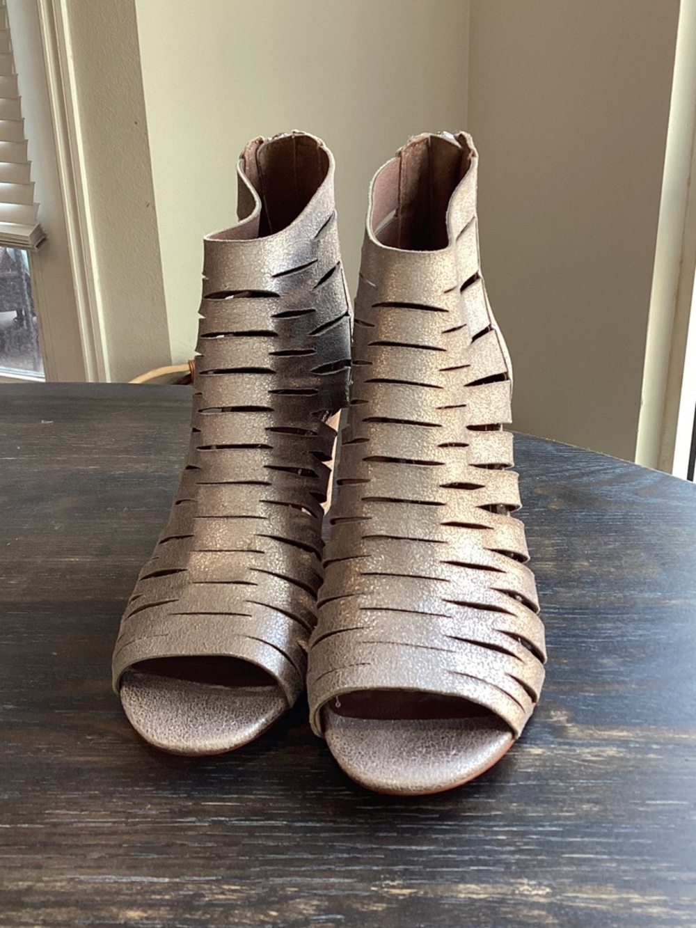 Donald J. Pliner Greece Caged Open-Toe Ankle Booties size 6.5